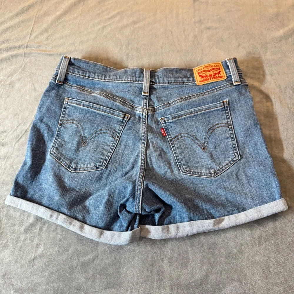 Levis mid length